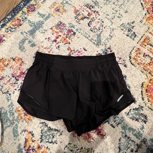 Lulu lemon Hotty hot shorts size 8